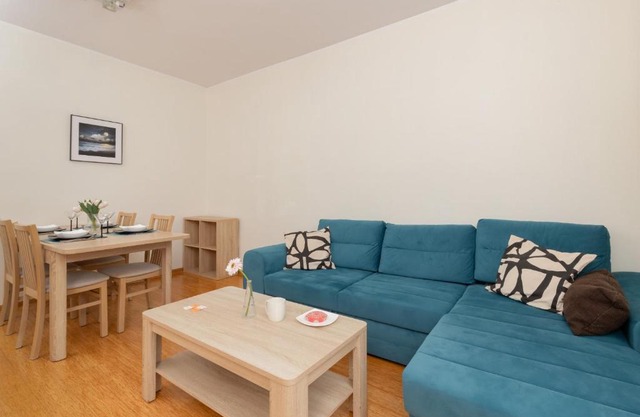 Cozy Apartment Batalionów Chłopskich in Gdynia by Noclegi Renters