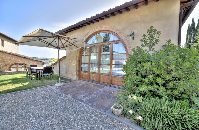 Gemütliche Ferienwohnung für 4/5 Personen in einem Ferienhaus in Chianti, Wifi, Schwimmbad, Verpflegung