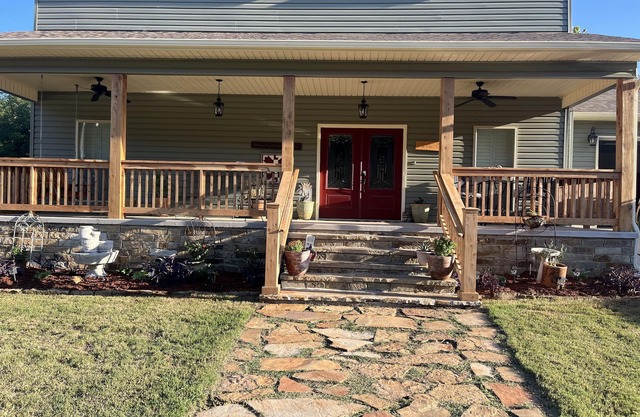 Cozy apartment in Country setting. Close to Lake Hamilton and Hot Springs.