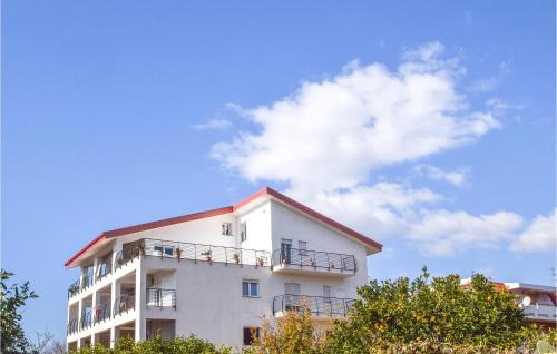 Cozy Apartment In Nicotera Marina
