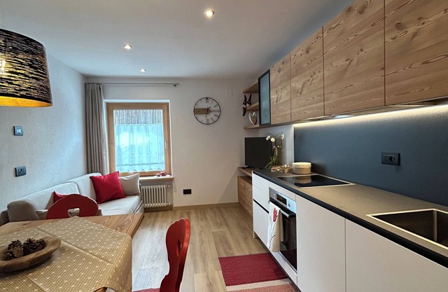 Cozy apartment in the heart of the dolomites with 2 rooms, 2 bathrooms, Wi-Fi