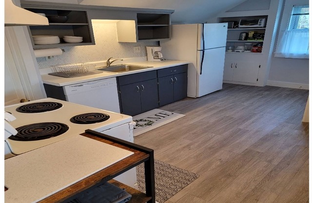 Cozy apartment located in quiet Williamsburg