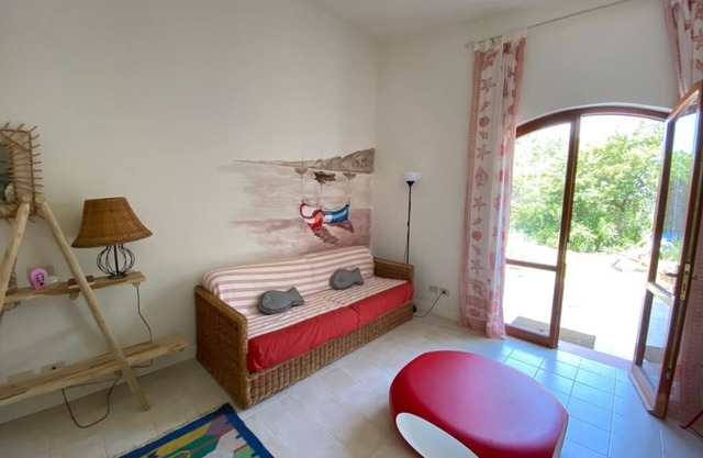 Cozy apartment located above Marciana marina with sea view