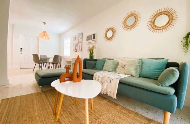 Cozy Apartment Near Brickell III