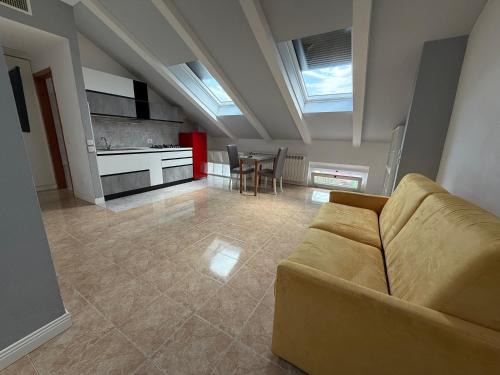 COZY APARTMENT NEAR MiLAN