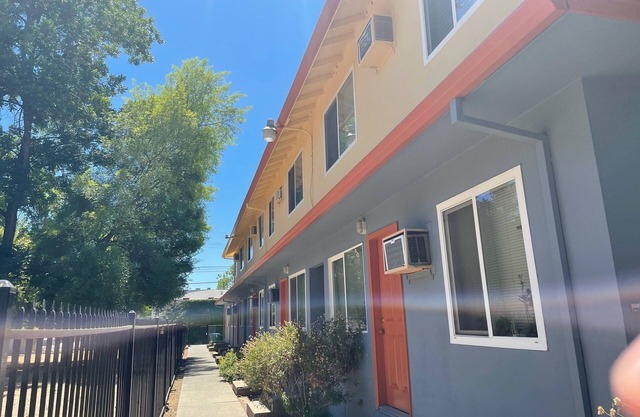 Cozy Apartment Near Downtown!