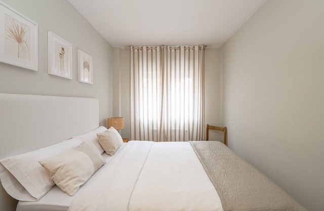 Cozy apartment next to Santiago Bernabeu Stadium