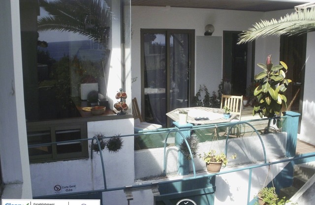 Gemütliche Wohnung an der Südküste mit Meerblick