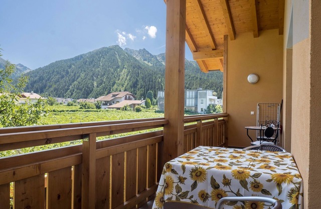Gemütliche Ferienwohnung "Urbanhof - Magdalena" mit Bergblick, WLAN & Balkon