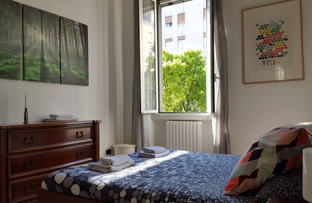 Schöne Wohnung mit einem Schlafzimmer in Sempione / Mico