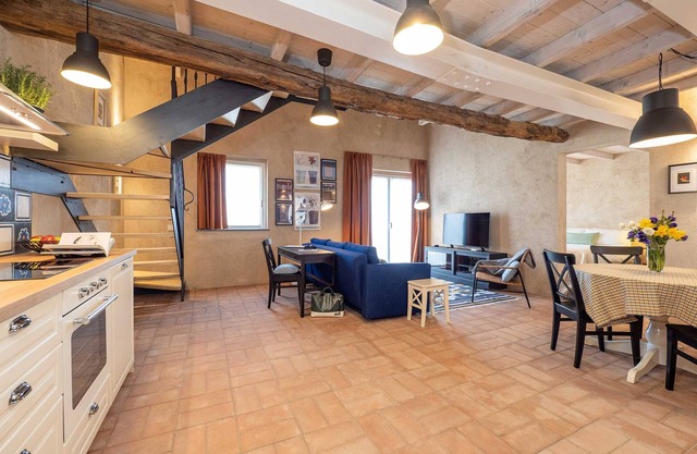 Cozy Lofted 2Bedroom Apartment in Farmhouse Resort
