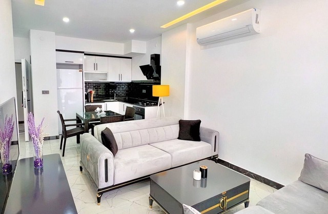 Cozy Apartment with Shared Pool in Alanya