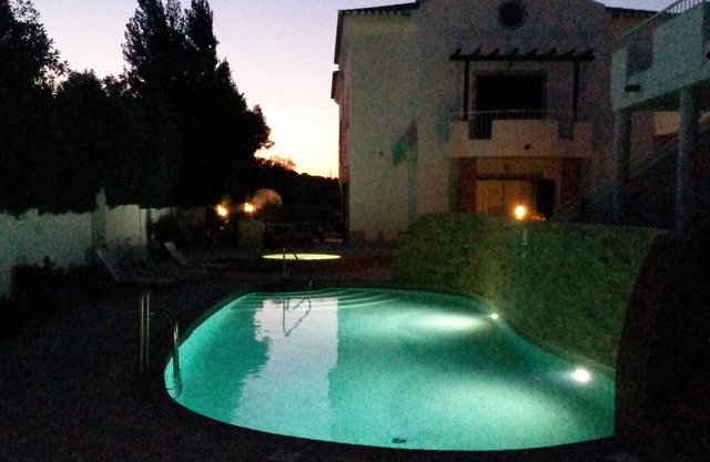 Gemütliches Apartment mit Terrasse, Pool und Grill