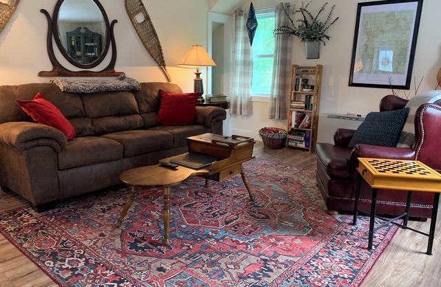 Cozy Apt Close to Chittenden Wedding Venue & Ski Areas