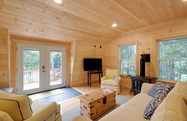 NEU! Cosy Apt w / Deck, 5. 5 Mi zum Acadia Nat’l Park!