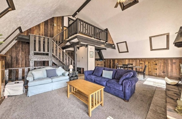 Cozy Barn Loft in Farmington, Missouri