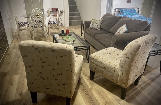 Cozy Basement Apartment
