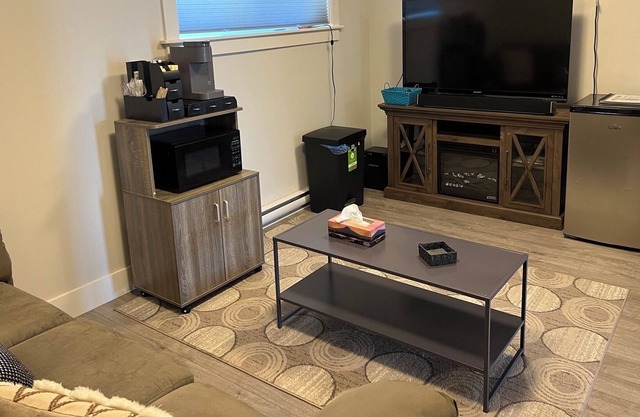 Cozy Basement Suite.