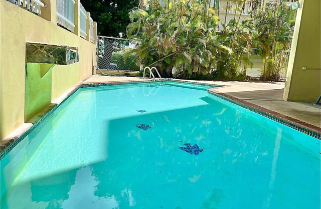 Cozy Beach Gem: Beach Access, WiFi & Free Parking