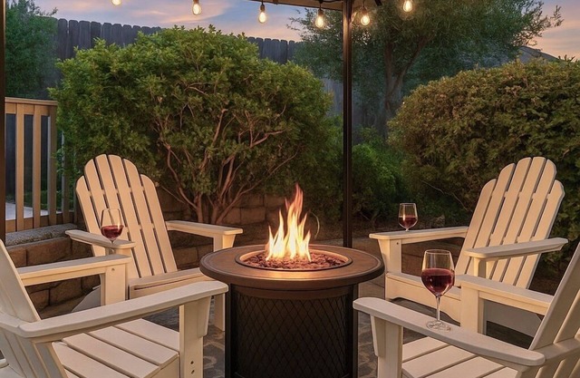 ★Chic Beach Shack steps to the Ocean! Pet-Friendly, Boogie Boards, Fire Pit