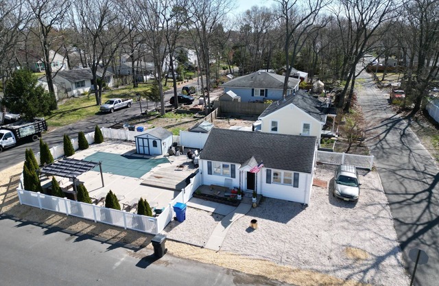 Cozy beach retreat with in ground pool just 7 minutes from seaside heights