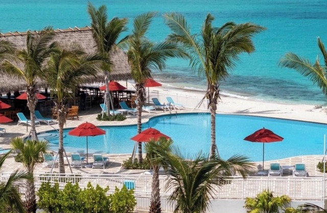 Cozy Beachy Marina front 1-bedroom condo with WiFi, AC in enchanting Bimini.