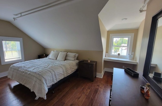Cozy bed & breakfast in delightful South Kortright with WiFi, AC