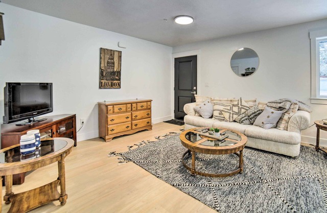 Cozy Blackfoot Apartment: Pets Welcome!