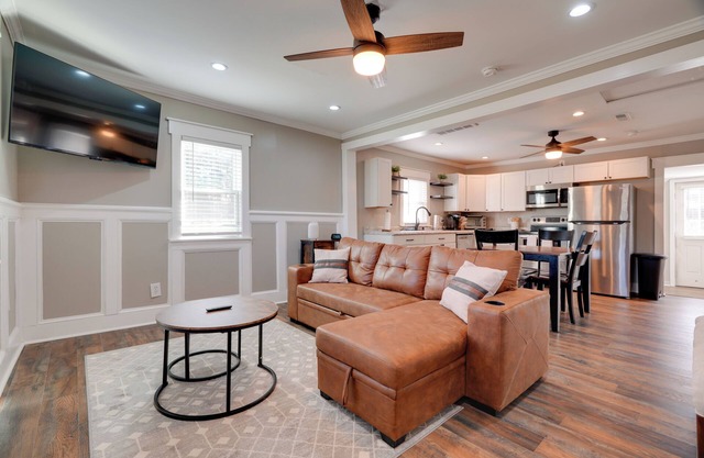 Cozy Blackstone Getaway < 2 Mi to Downtown!