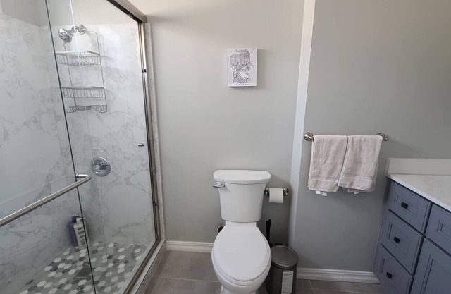 Cozy, bright apt central to the heart of SF