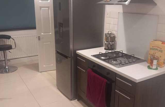 Cozy Bromley Hideaway - Perfect for Couples