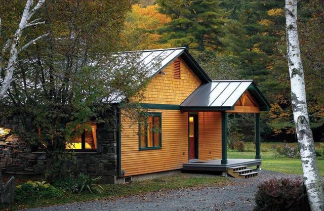 Cozy Brookside Cabin with Hot Tub | Woodstock VT