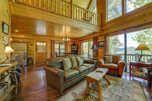 Cozy Bryson City Cabin with Mountain Views!
