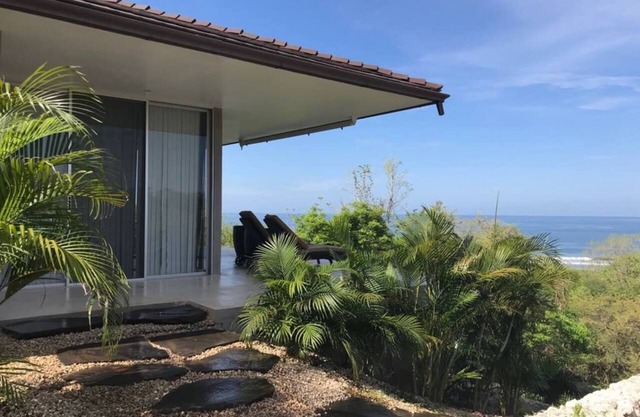 Gemütlicher Bungalow mit allem modernen Komfort und Panoramablick auf das Meer!