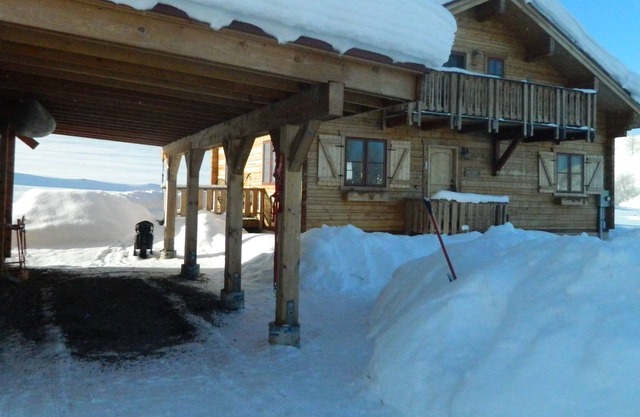Gemütliche Hütte am Fuß des Kaninchenohrenpasses