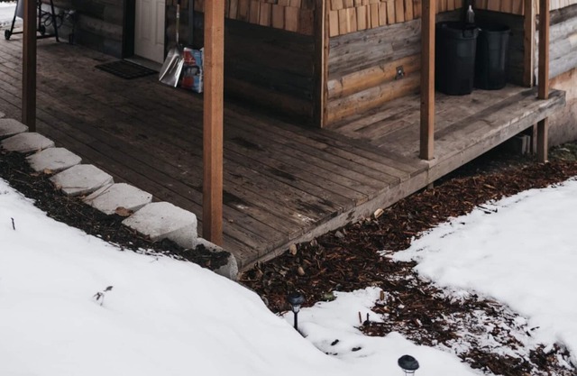 Cozy Cabin, Beautiful Views, Great Location, Romantic Get Awag
