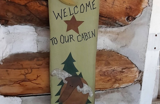 Cozy cabin in peaceful Story, WY