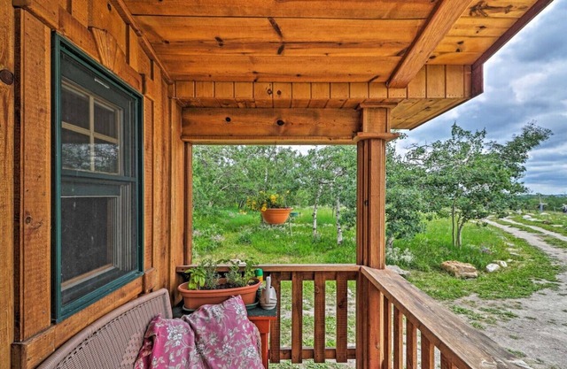 Cozy Cabin Near Glacier Park