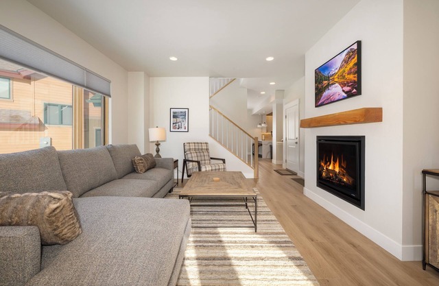 Cozy cabin near Winter Park w/ fireplaces