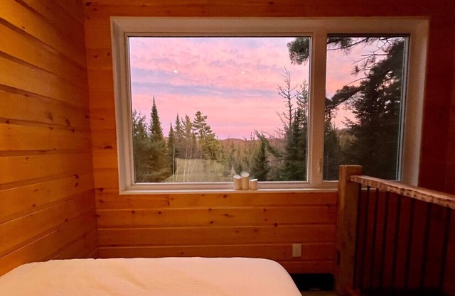 Cozy Cabin on Oxtongue River; Wolf Cottage