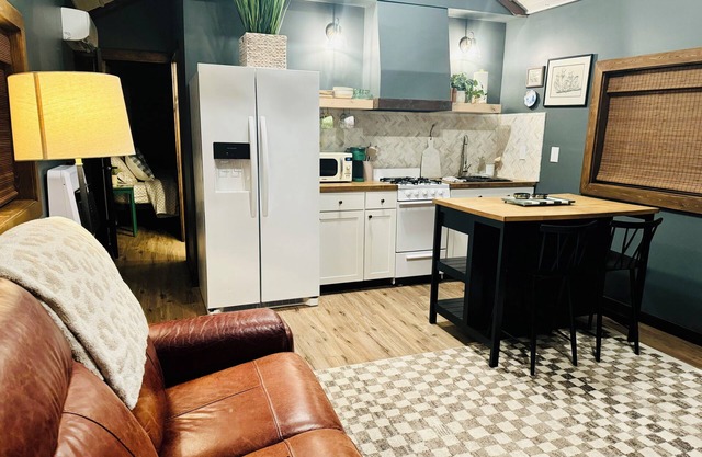 Cozy cabin - pet friendly