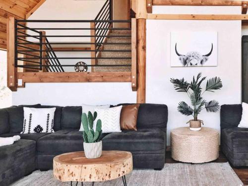 Cozy Cabin Rental in Pine Mountain Club California