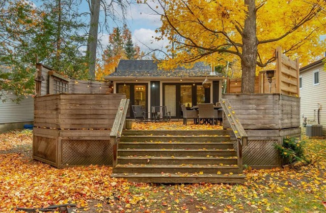 Cozy Cabin Retreat Hot Tub and Fire Pit