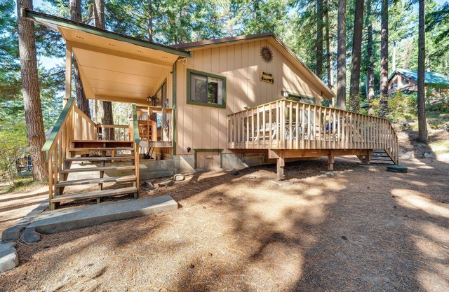 Cozy Cabin Retreat Minutes from Cle Elum-Adventure &Relaxation Await!