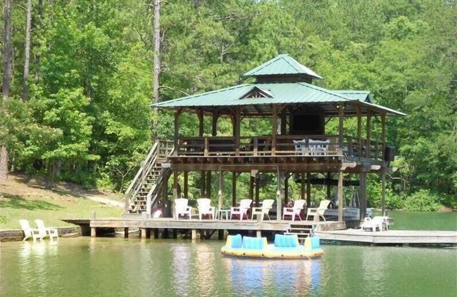 Cozy Cabin, Sandy Beach, Fantastic Dock W / 50 'TV-Boots-Produkteinführung