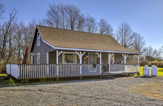 Cozy Cabin Tug Hill, Turin NY for outdoor adventures!