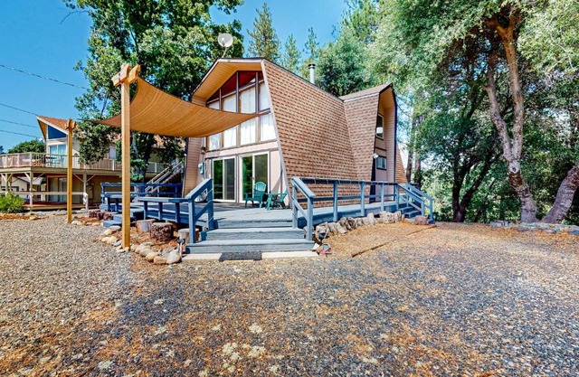 Cozy Cabin