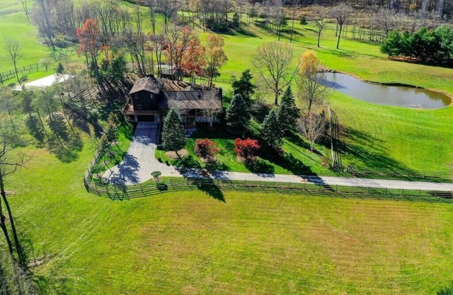 Cozy Cabin w/ Heated Pool, Hot Tub and Open Fields