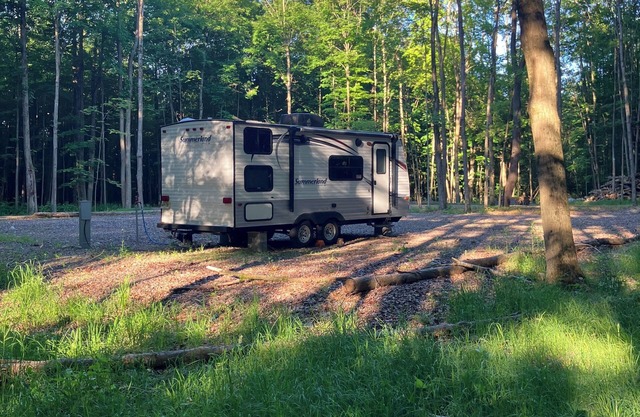 Cozy Camper near the DESIRED Sportsman's Pool!