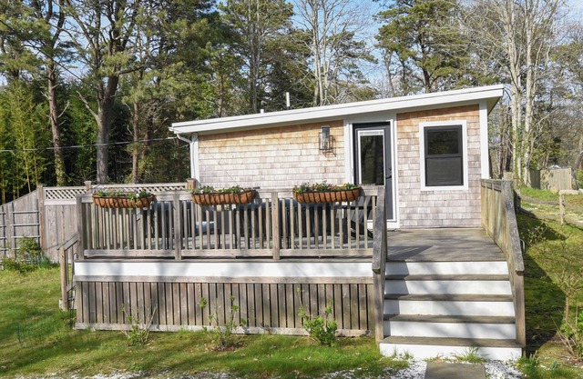 Cozy recently renovated cottage on private 2+ acers of wooded paradise.